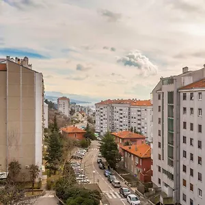 apartment-infinity-rijeka.primorje-gorskikotar.com/
